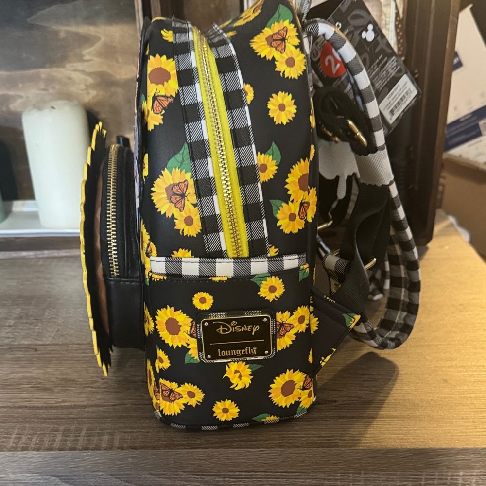 Loungefly Bambi Sunflower Backpack - Picture 2 of 4